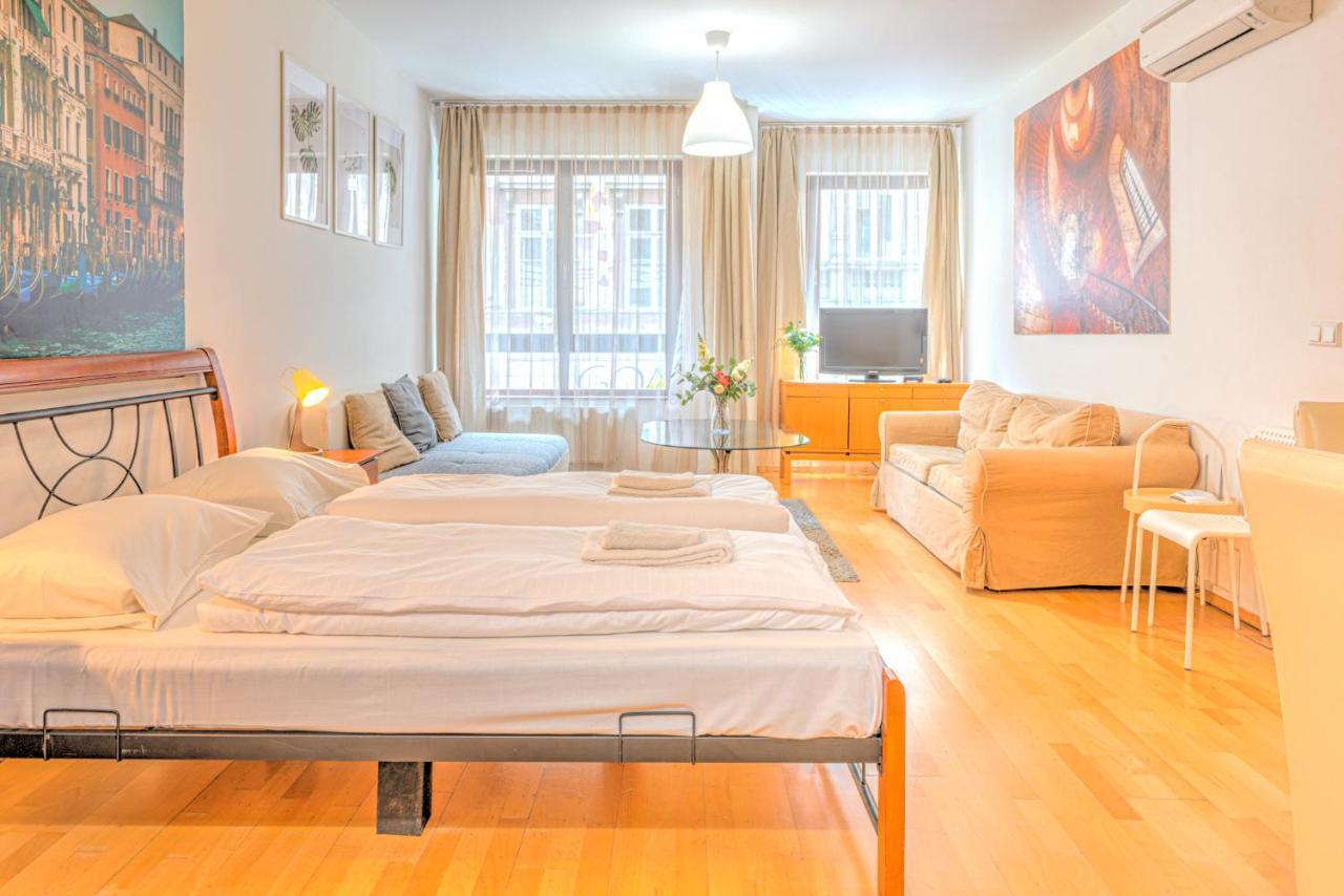 Central Downtown Apartments Budapest Eksteriør bilde